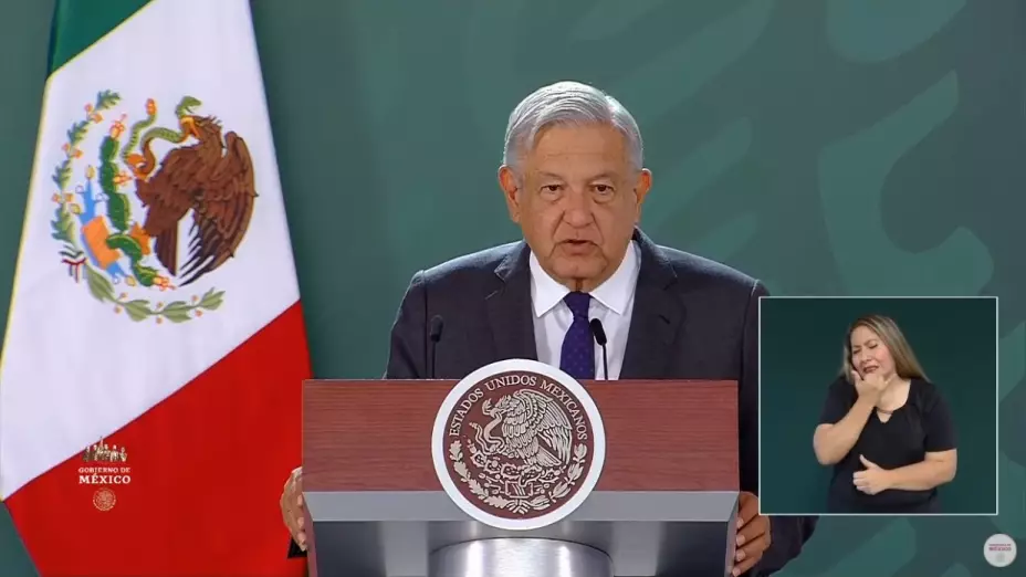 AMLO felicita a Andrea Meza