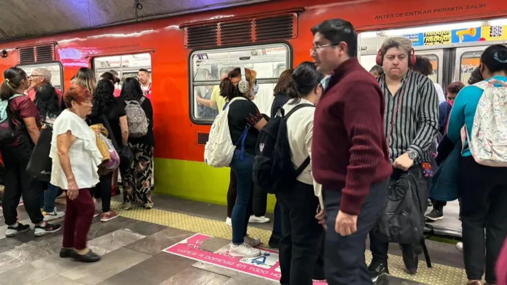 Metro CDMX HOY 26 de mayo 2026: Retrasos, avance de trenes y fallas en escaleras eléctricas este martes