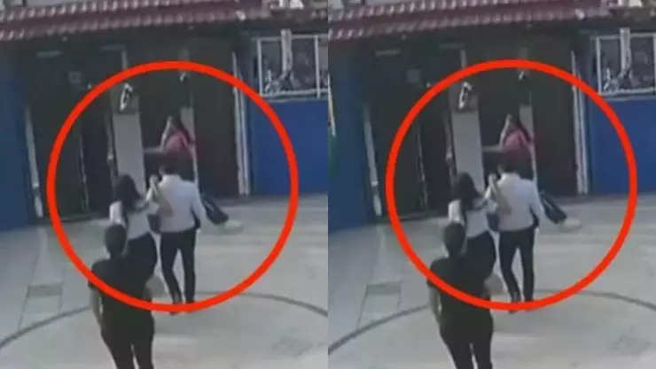 niña fallace tras entrar a la escuela