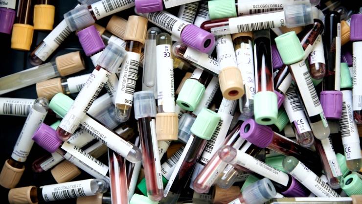 Adrenocromo-qué-es-droga-extraída-sangre-de-niños