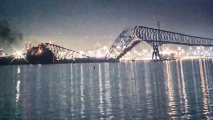El impactante derrumbe del puente de Baltimore