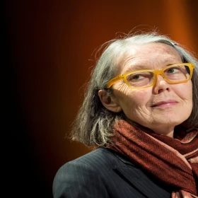 La escritora canadiense Anne Carson gana el Premio Nobel de Literatura