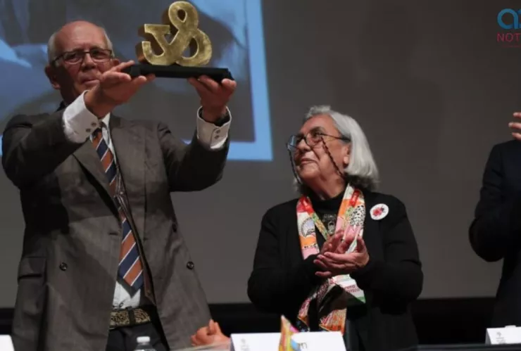 Rinden homenaje a Juan Pascoe, impresor y jaranero