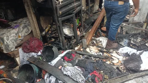 Incendio en Ciudad del Carmen: ¿Qué provocó el siniestro que dejó sin hogar a una familia carmelita y cuál es la colonia afectada?