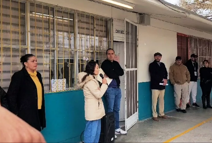 KINDER CHIHUAHUA ROBO.jpg