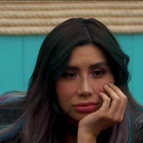 Kevyn Bicolor da su testimonio sobre la ducha que tuvo con Manelyk y Kunno, explicando que se trata de un simple JUEGO en La Granja VIP; Bebeshita se entristece.jpg