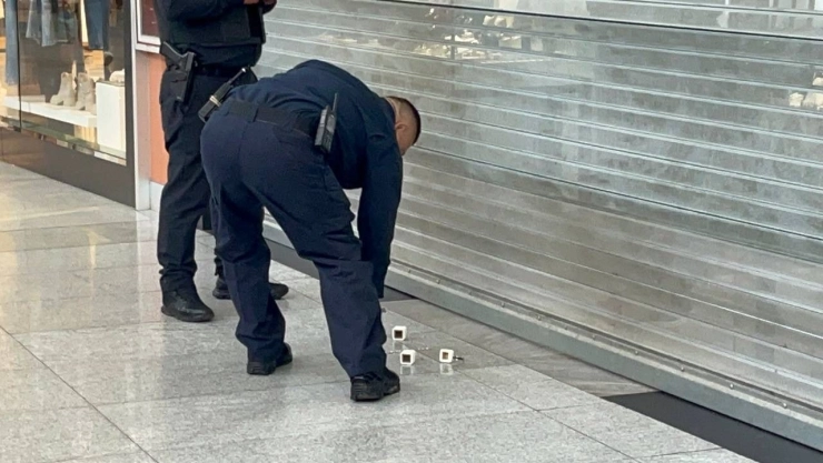 Asaltan joyería en plaza de Benito Juárez; no hay detenidos