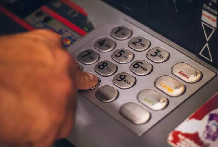 ¿Abren los bancos el 15 y 16 de septiembre de 2022