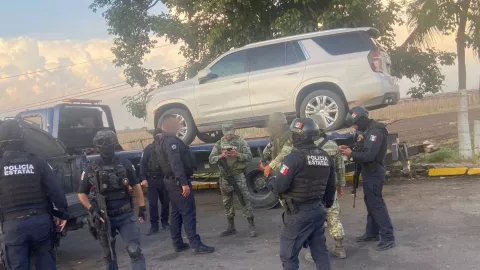 Hallan camioneta de alcaldesa de Mazatlán