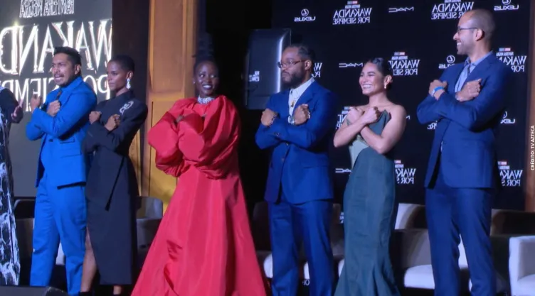 Tenoch Huerta fue la sensación en el estreno de Wakanda.