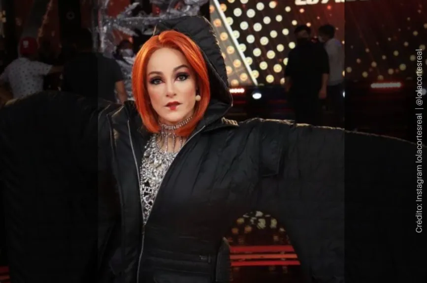 Lola Cortes cabello naranja.jpg