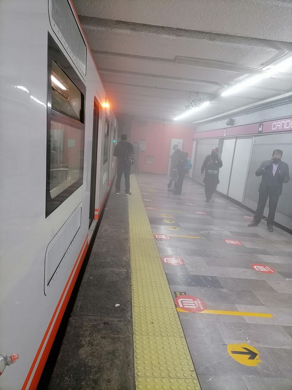 Metro CDMX: Hay retrasos en Línea 1 por revisión de tren
