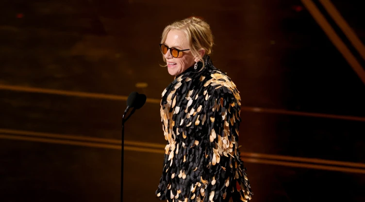 Amy Madigan GANA a Mejor Actriz