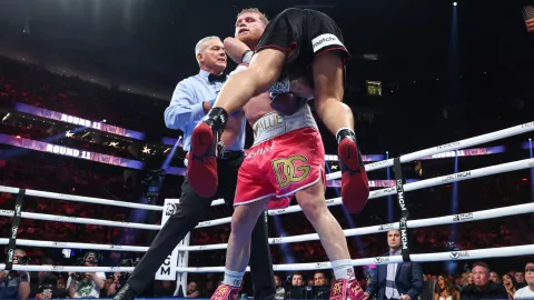 Canelo Álvarez pelea Dmitry Bivol | el ruso retiene su título