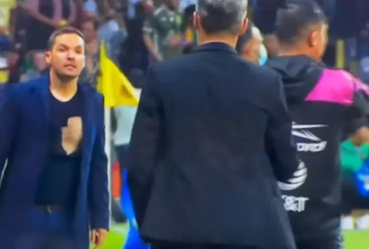 América vs León: Momento EXACTO donde Tano Ortiz PELEA con Larcamón, ¿habrá sanción?