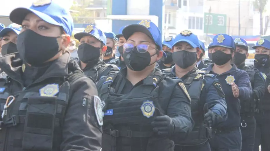 Reconocen policías.jpeg