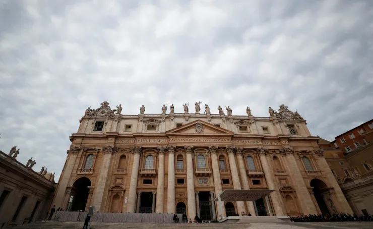 Vaticano investigará a cardenal por abuso sexual
