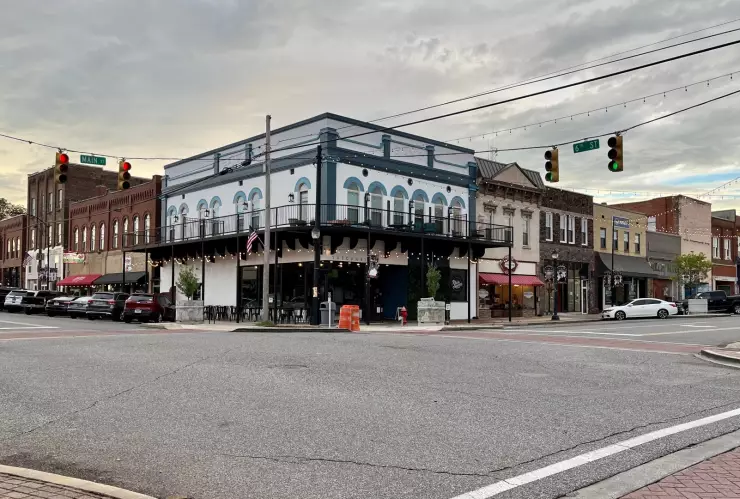 Esquina de la ciudad de Tuscumbia, Alabama