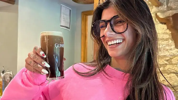 Video de Mia Khalifa se viraliza tras campeonato de España.