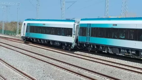 Semana Santa 2024_ Reportan el descarrilamiento de un vagón del Tren Maya en Tikkokob.jpg