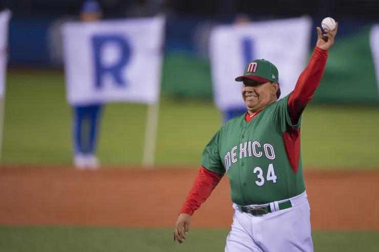 Fernando Valenzuela con México