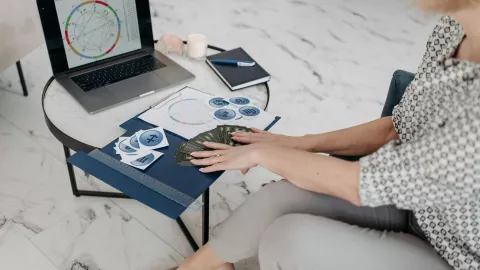 Horóscopo de Nana Calistar para hoy miércoles 18 de febrero de 2026 predicciones para los 12 signos del zodiaco