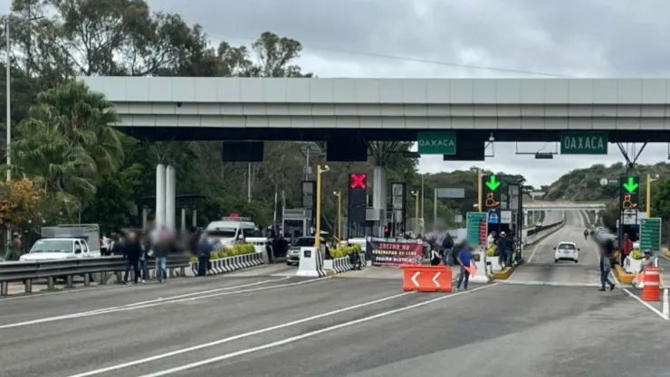 Toman caseta de la carretera Cuacnopalan-Oaxaca hoy: Afectaciones viales