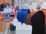 Obras de remodelación en el AICM generan caos en el paso de viajeros.