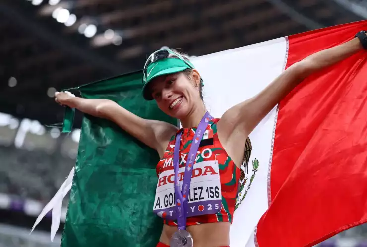 Alegna González plata en mundial de atletismo Tokio 2025