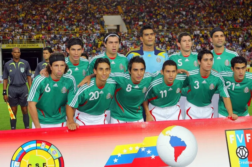 11 Uniformes seleccion mexicana mexico.jpg