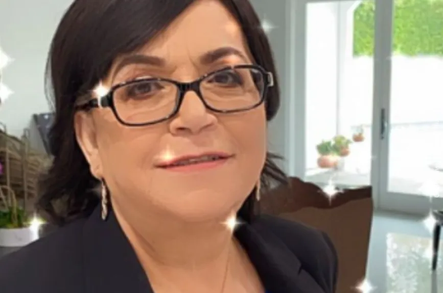 Doña Rosa Rivera entre destellos..jpg