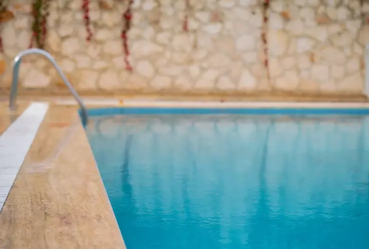 Muere niño de 4 años ahogado en una alberca en Oropesa