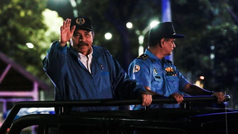 Daniel Ortega persigue a Mario Hurtado