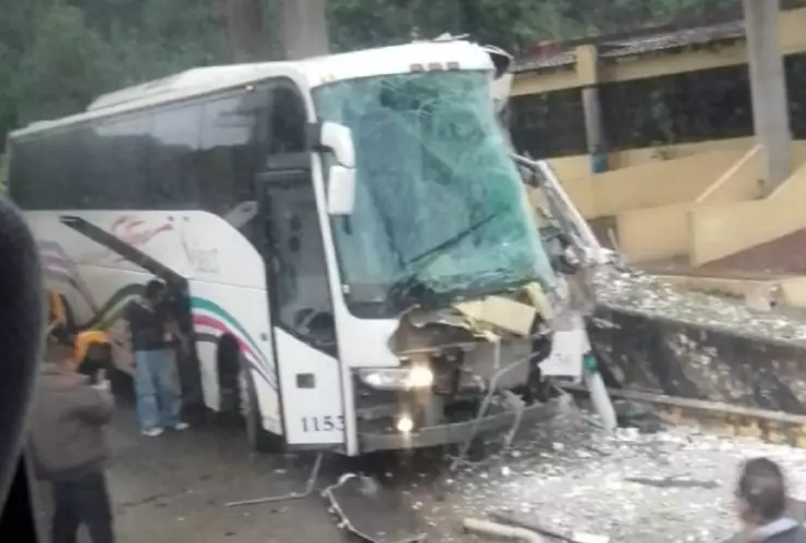 accidente caseta de cobro Texcapa