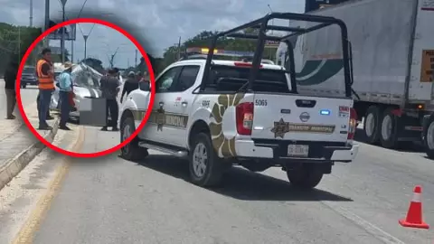 Persona lesionada a causa de accidente en Av. López Portillo en Cancún HOY, 2 de junio de 2025.jpg