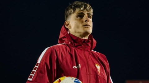 Se retira por salud mental