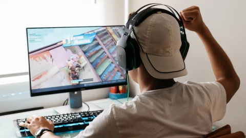 Para conseguir los atuendos de Star Wars en Fortnite, es necesario vincular la cuenta de Disney + con la de Epic Games