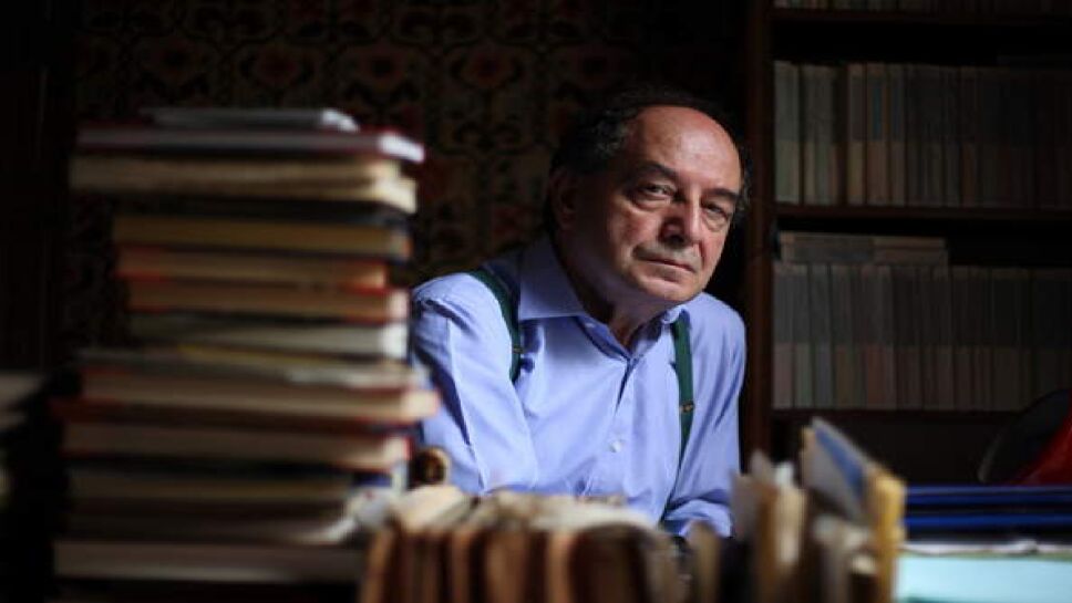 A los 80 años murió el editor Roberto Calasso