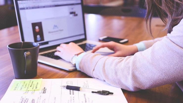 pagar si trabajas el 20 de marzo de 2023