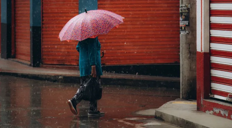Lluvias y frío en CDMX HOY 28 de octubre 2026: Horario con más frío y tormentas