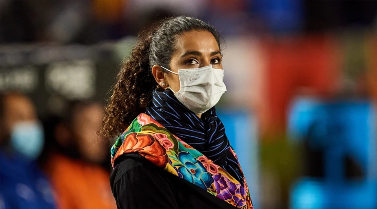 Eva Espejo, técnica de las Rayadas