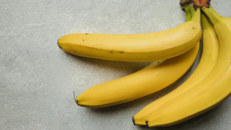 Los beneficios de tomar un té con cáscara de plátano