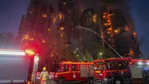 incendio crítico en Hong Kong