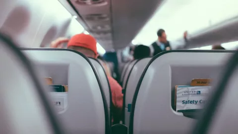 Estas son las palabras no puedes decir en el avión.