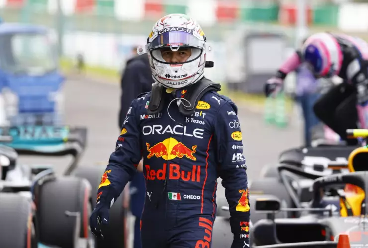 Checo Pérez en el Gran Premio de Japón