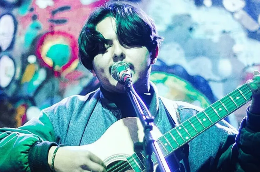 Antes de trabajar como empleado de limpieza, Macario quería estudiar Teatro en la Escuela Nacional de Arte Teatral, pero la vida le tenía preparada otra sorpresa. | Fotos: INSTAGRAM / @macariomartinez_