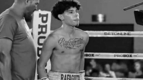 Colectivo de búsqueda halla sin vida a reconocida promesa del boxeo en Sonora. En la imagen se observa a Jesús Iván Mercado Cabrera antes de arrancar un combate,