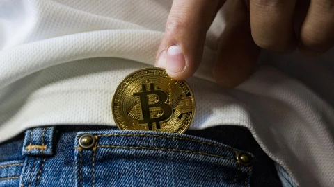 Taxista-cobra-con-Bitcoin-y-se-vuelve-empresario-en-El-Salvador