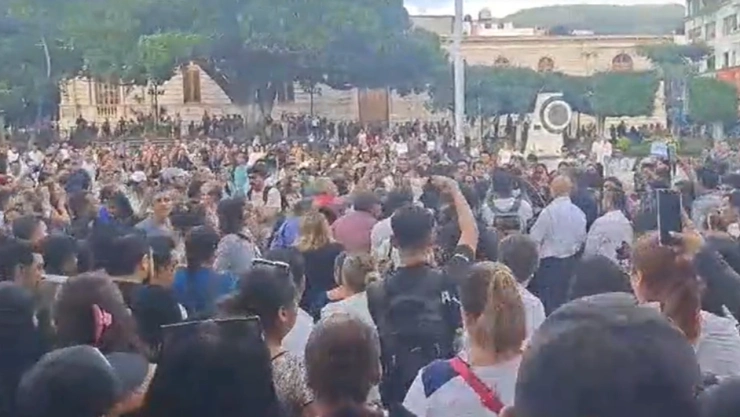 La exalcaldesa Norma Otilia Hernández es acusada de tener vínculos con criminales.
