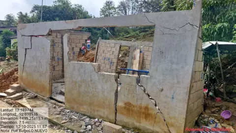 Casas colapsan Pueblo Nuevo